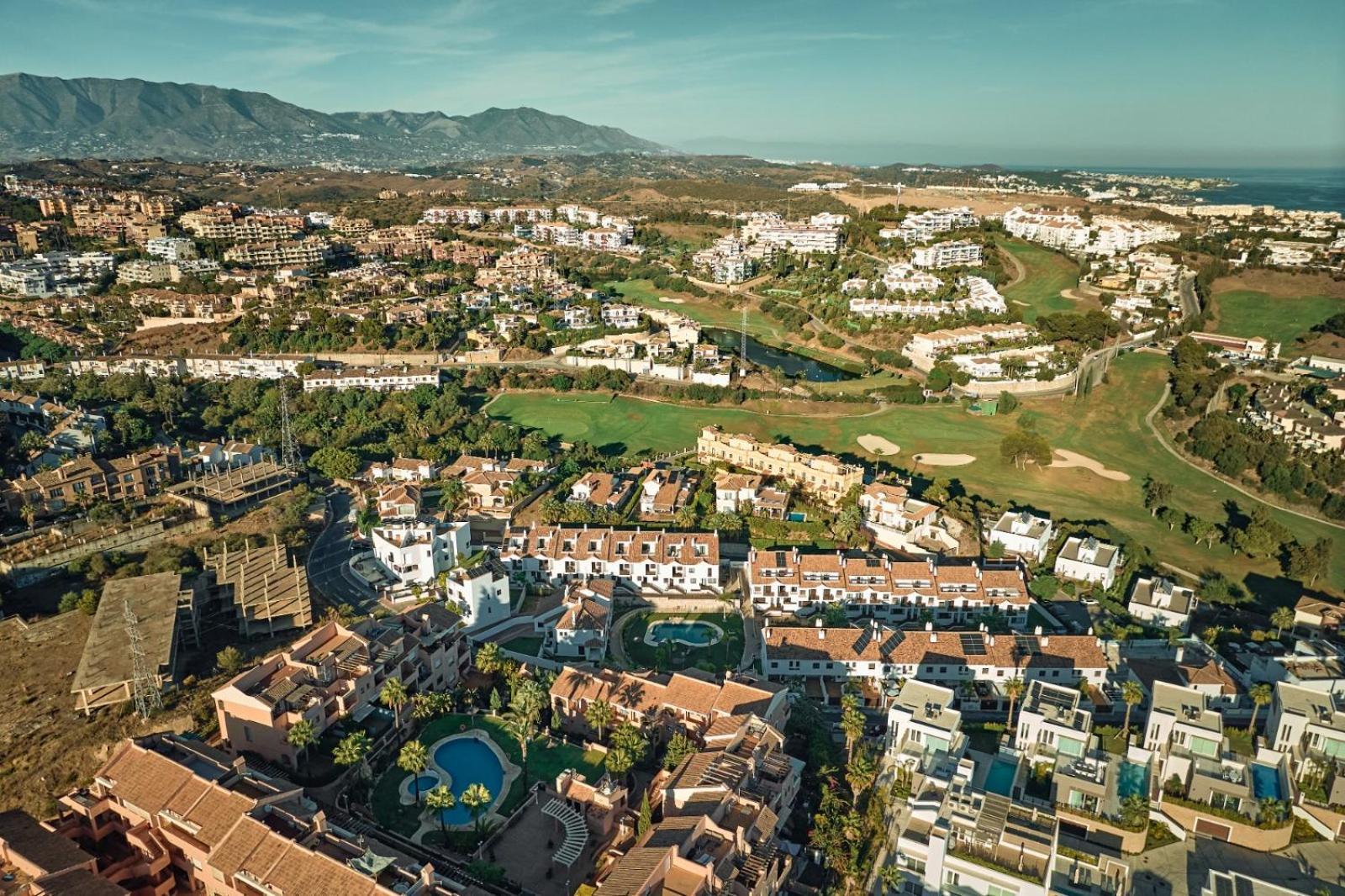Cozy Penthouse Riviera Del Sol Apartment Malaga Exterior photo